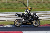 brands-hatch-photographs;brands-no-limits-trackday;cadwell-trackday-photographs;enduro-digital-images;event-digital-images;eventdigitalimages;no-limits-trackdays;peter-wileman-photography;racing-digital-images;trackday-digital-images;trackday-photos